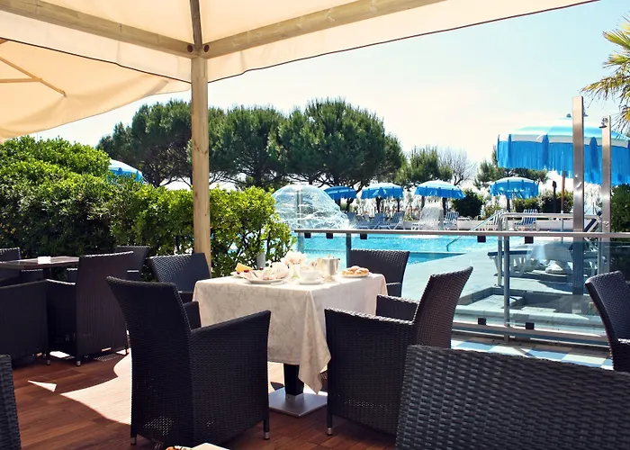 Hotel Park Ermitage & 4*