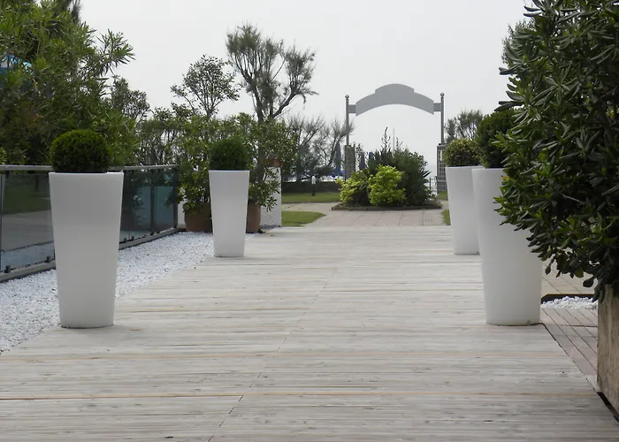 Hotel Park Ermitage & 4*